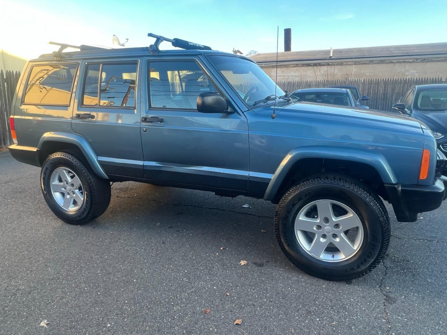 1999 Blue Jeep Cherokee (1J4FF68SXXL) with an 6 cyl. 4.0 engine, located at 1018 Brunswick Ave, Trenton, NJ, 08638, (609) 989-0900, 40.240086, -74.748085 - Photo#1